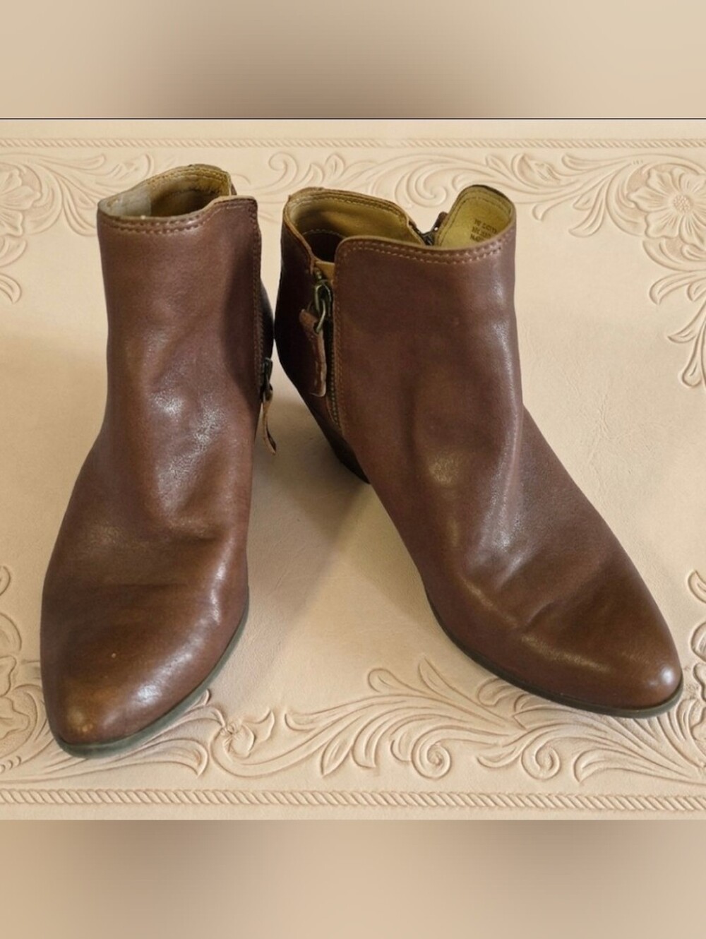 FRYE Ankle Leather Boots